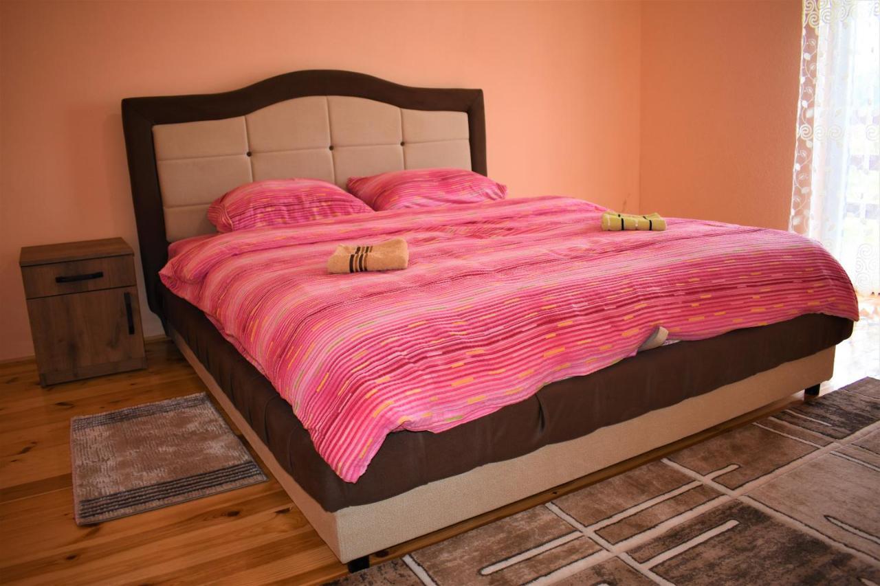 Apartmani Mitrovic Žabljak エクステリア 写真