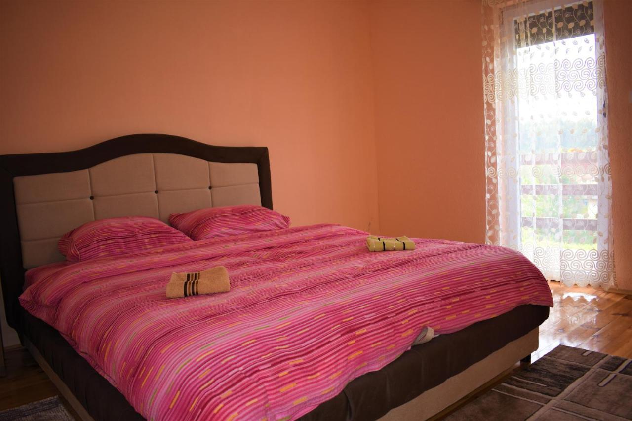 Apartmani Mitrovic Žabljak エクステリア 写真