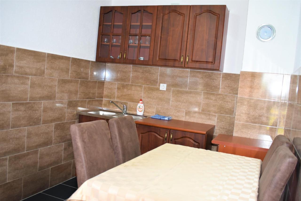 Apartmani Mitrovic Žabljak エクステリア 写真
