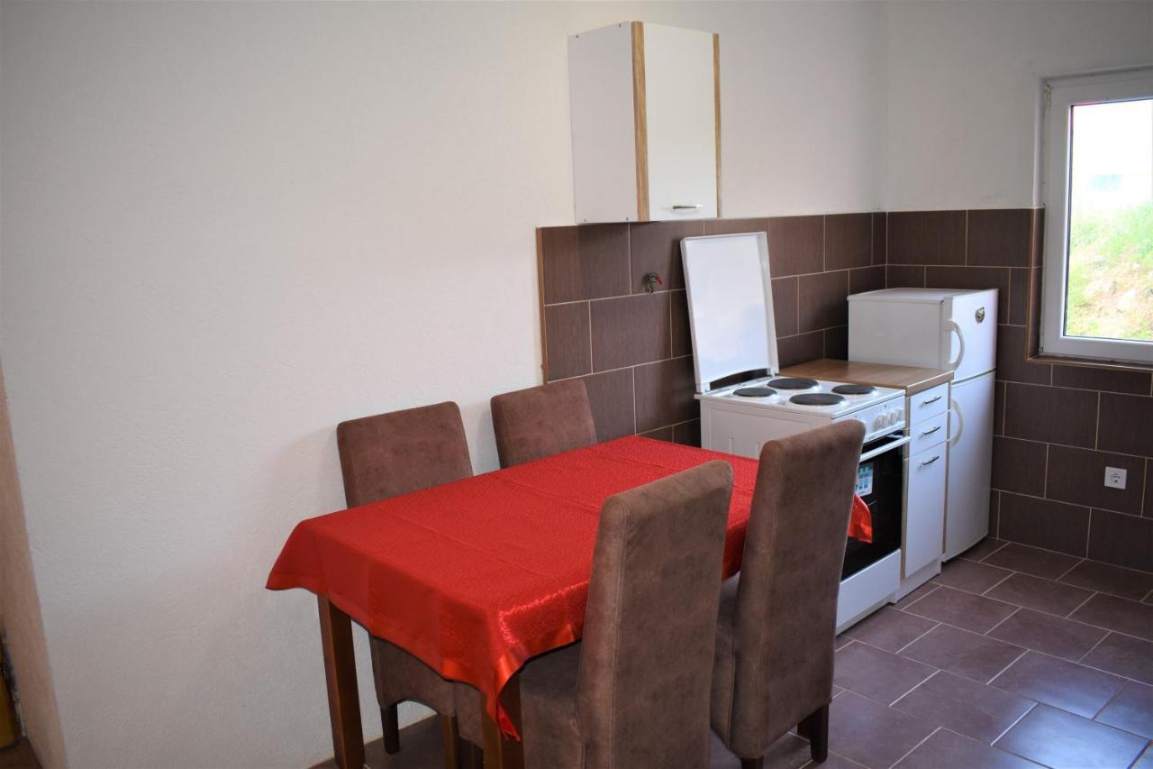 Apartmani Mitrovic Žabljak エクステリア 写真