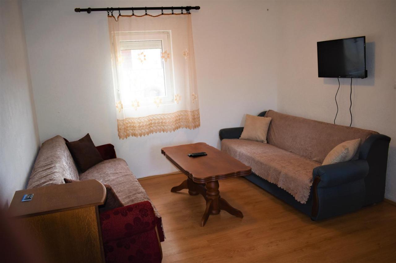 Apartmani Mitrovic Žabljak エクステリア 写真